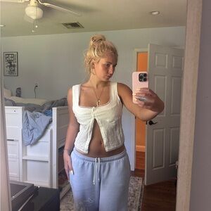 SHEIN White Textured Crop Top